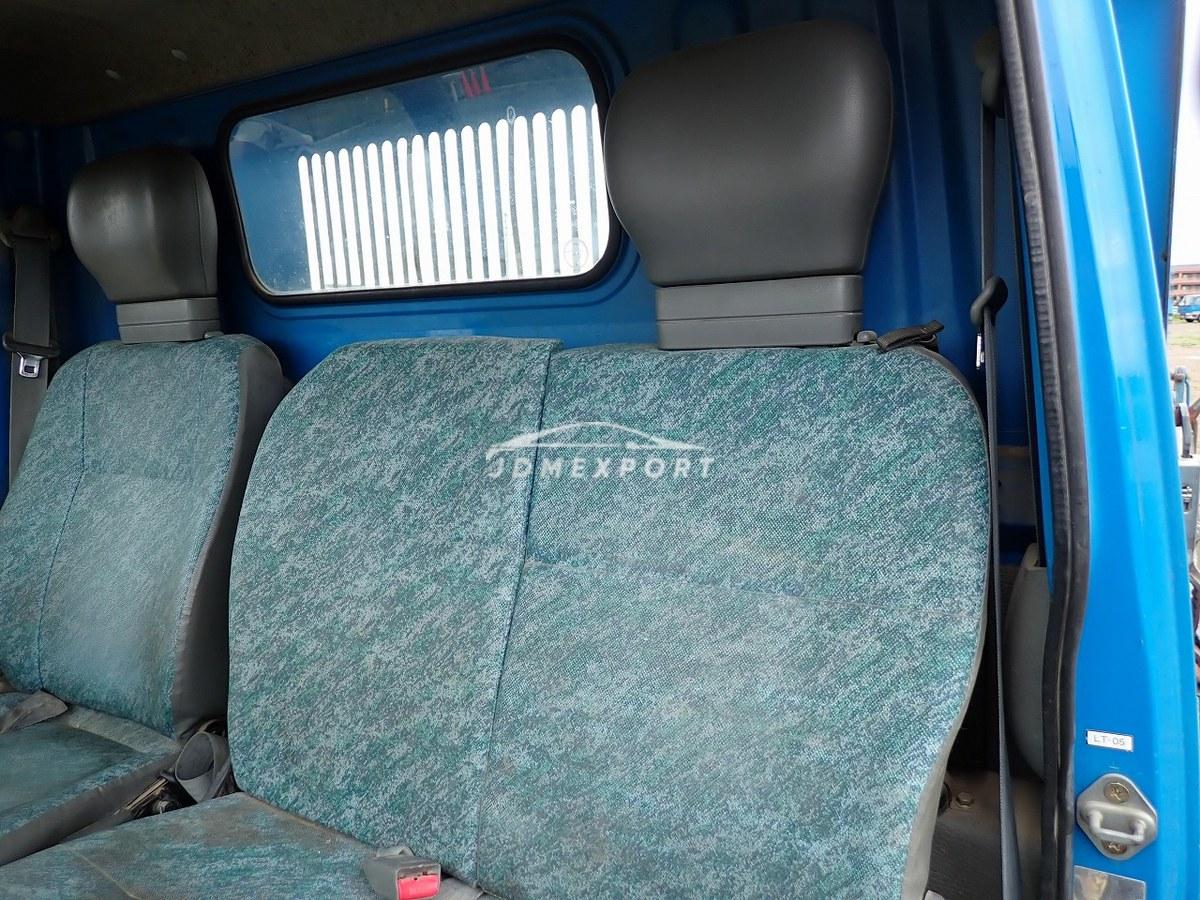 Mitsubishi Fuso Canter 2000 thumbnail 24