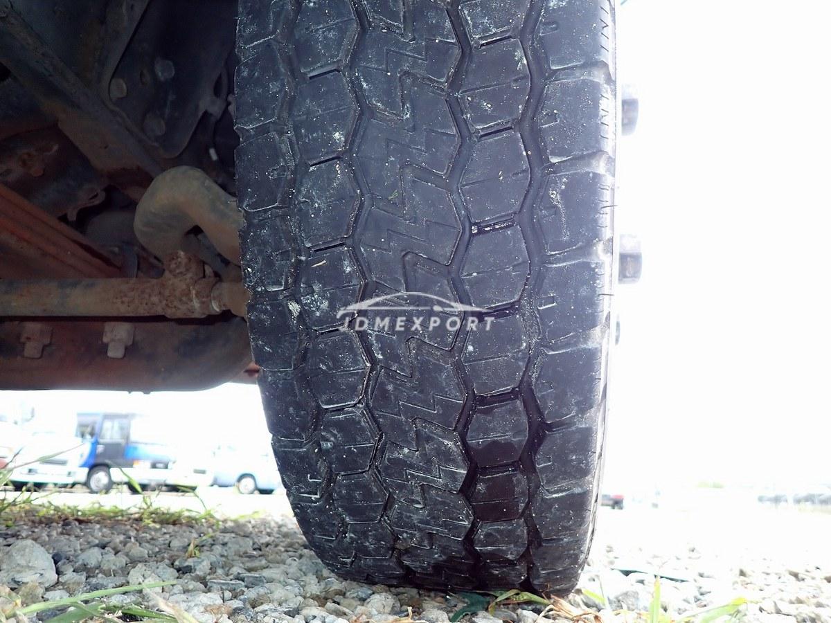 Mitsubishi Fuso Canter 2000 thumbnail 12