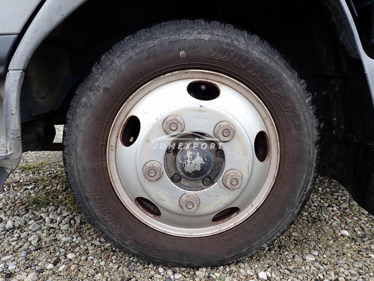 Mitsubishi Fuso Canter 2001 thumbnail 11