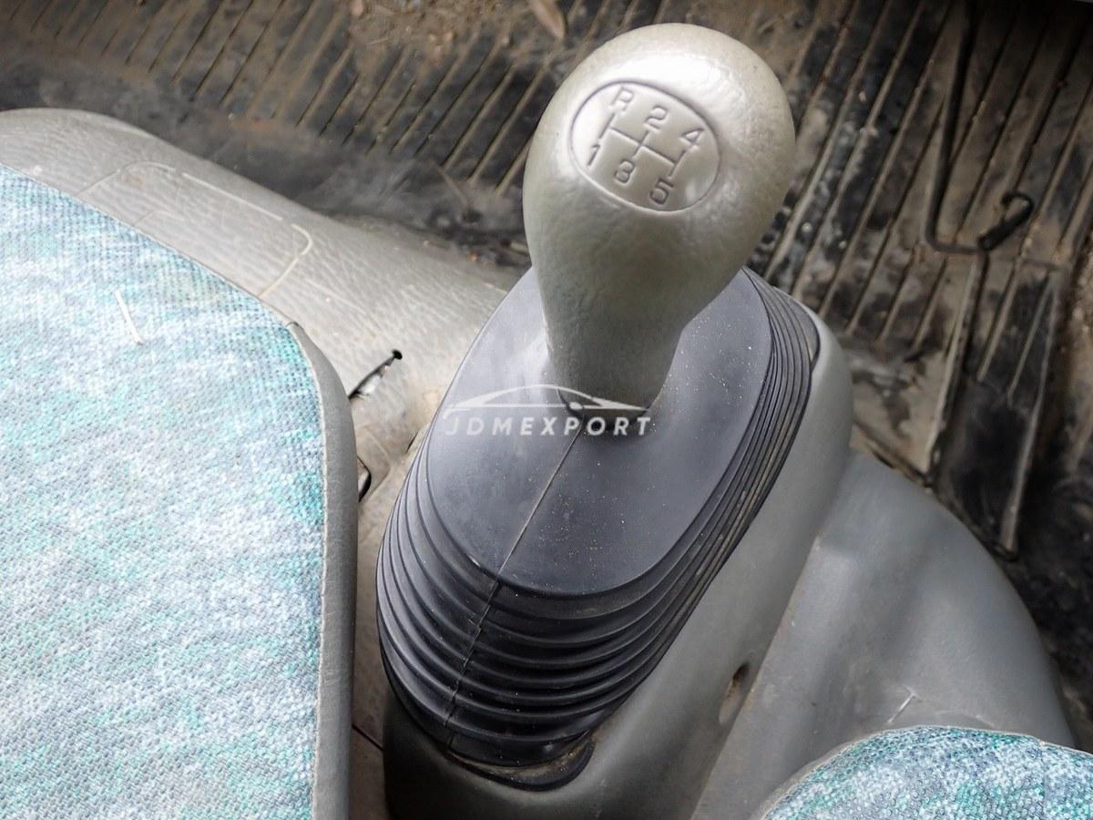 Mitsubishi Fuso Canter 2001 thumbnail 36
