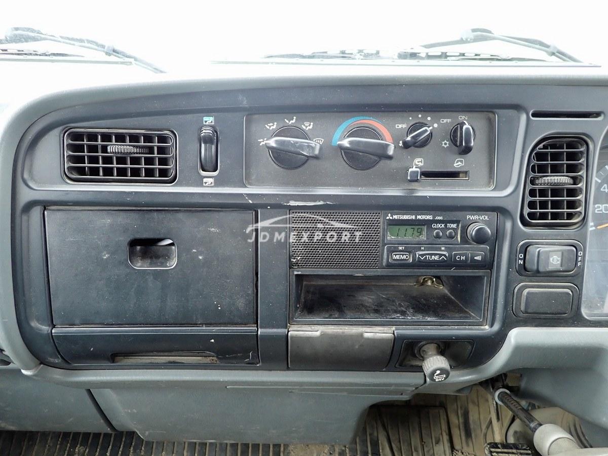 Mitsubishi Fuso Canter 2001 thumbnail 33