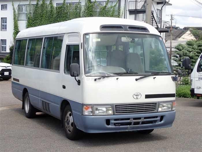 Toyota Coaster 1996 thumbnail 3