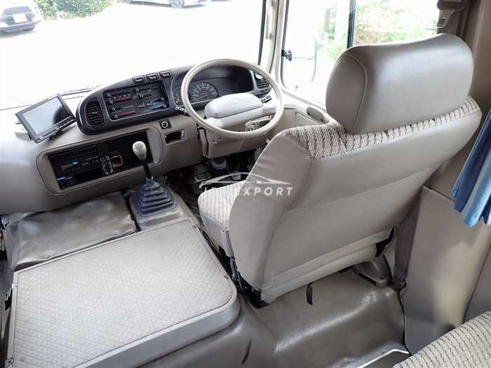 Toyota Coaster 1996 thumbnail 14