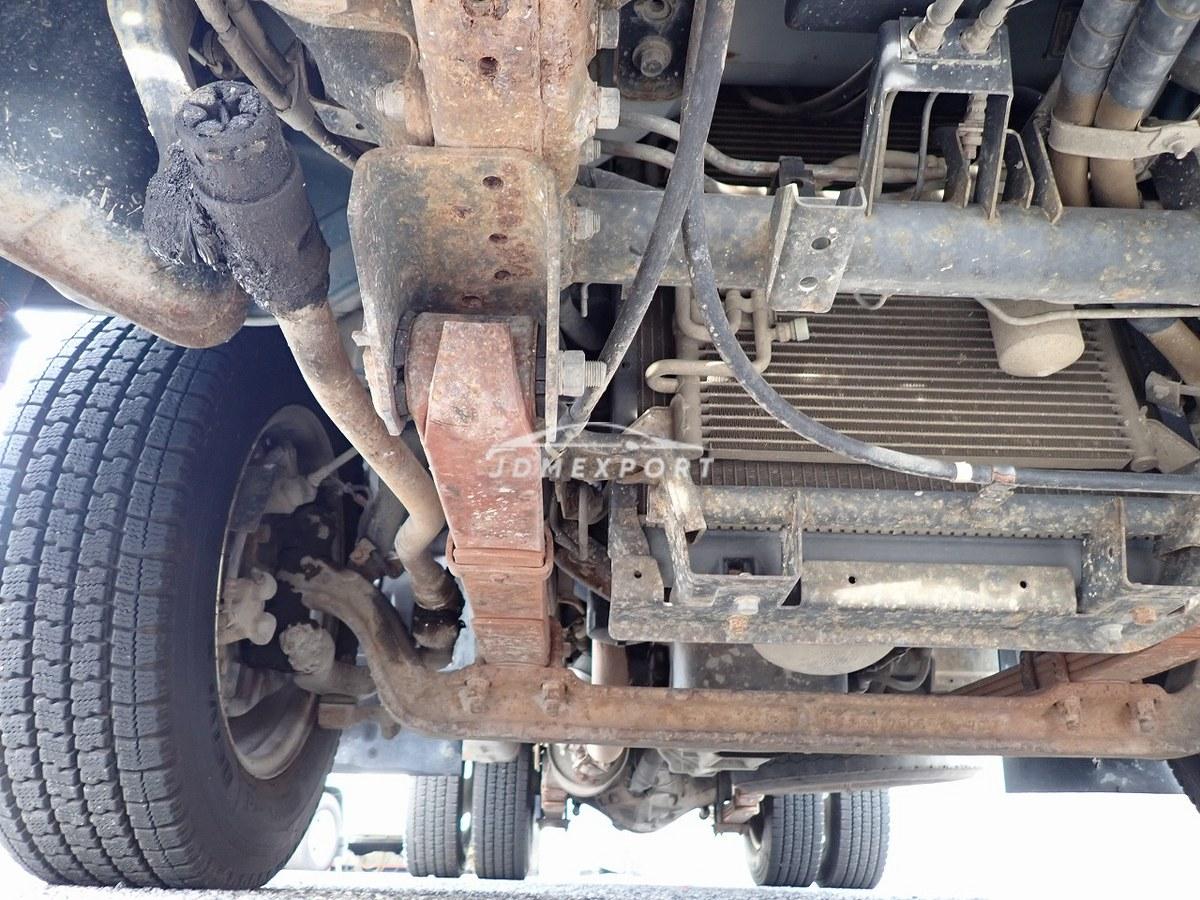 Mitsubishi Fuso Canter 2000 thumbnail 45