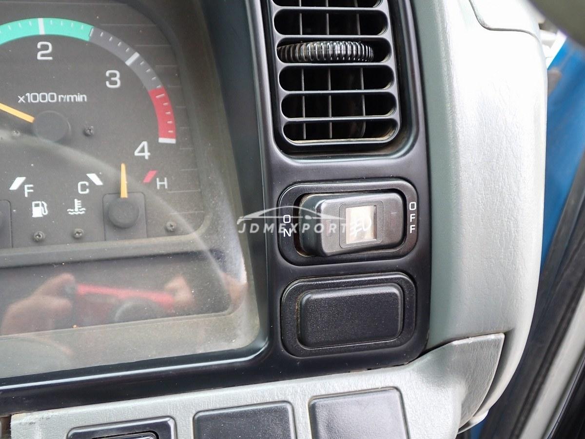 Mitsubishi Fuso Canter 2000 thumbnail 23