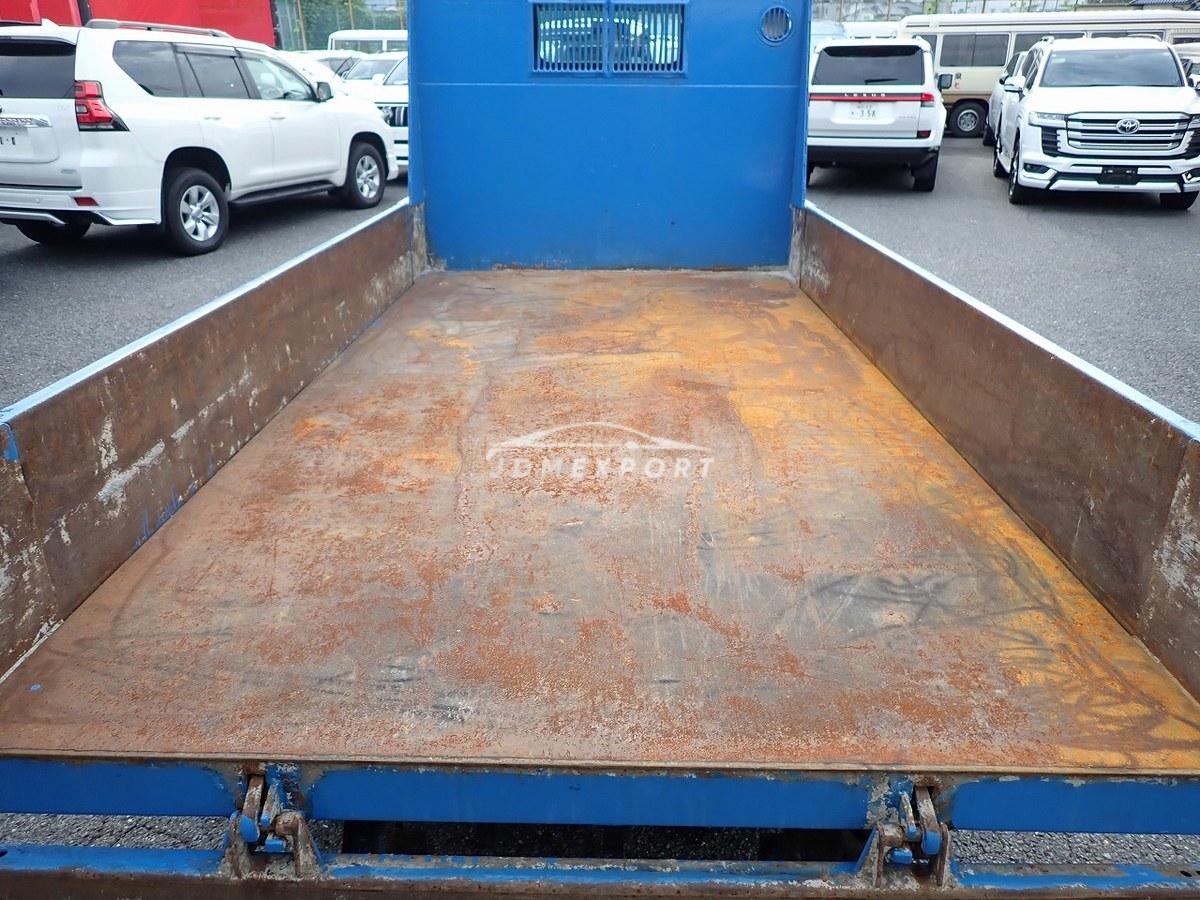 Mitsubishi Fuso Canter 2000 thumbnail 11