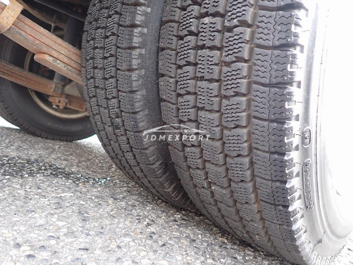 Mitsubishi Fuso Canter 2000 thumbnail 34