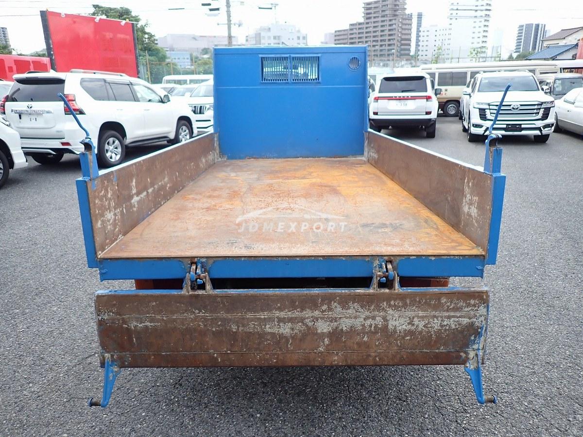 Mitsubishi Fuso Canter 2000 thumbnail 10
