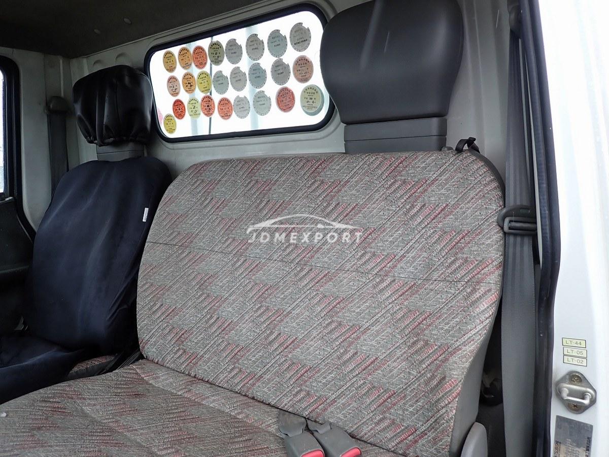 Mitsubishi Fuso Canter 1996 thumbnail 38