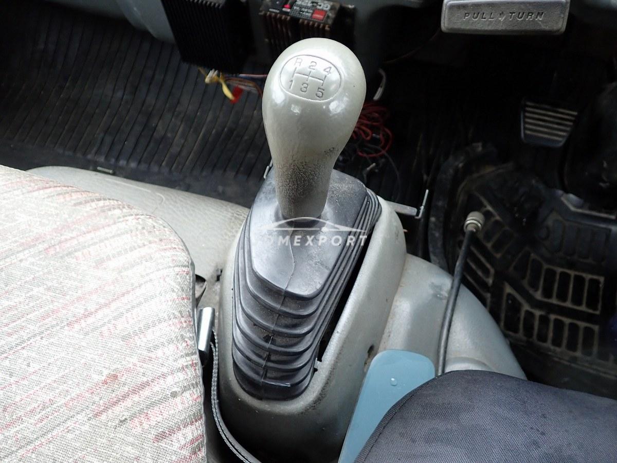 Mitsubishi Fuso Canter 1996 thumbnail 33