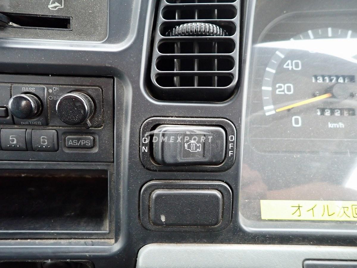 Mitsubishi Fuso Canter 2000 thumbnail 27