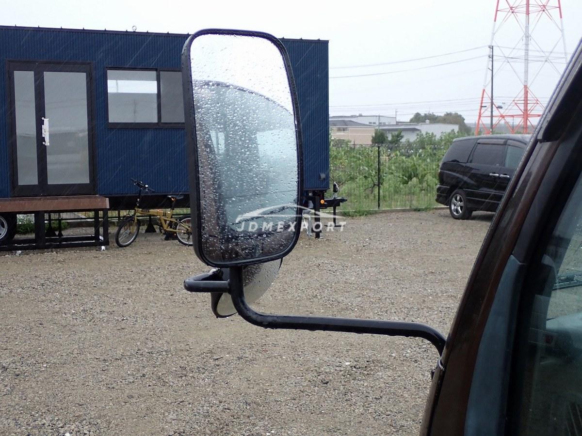 Mitsubishi Fuso Canter 2000 thumbnail 39