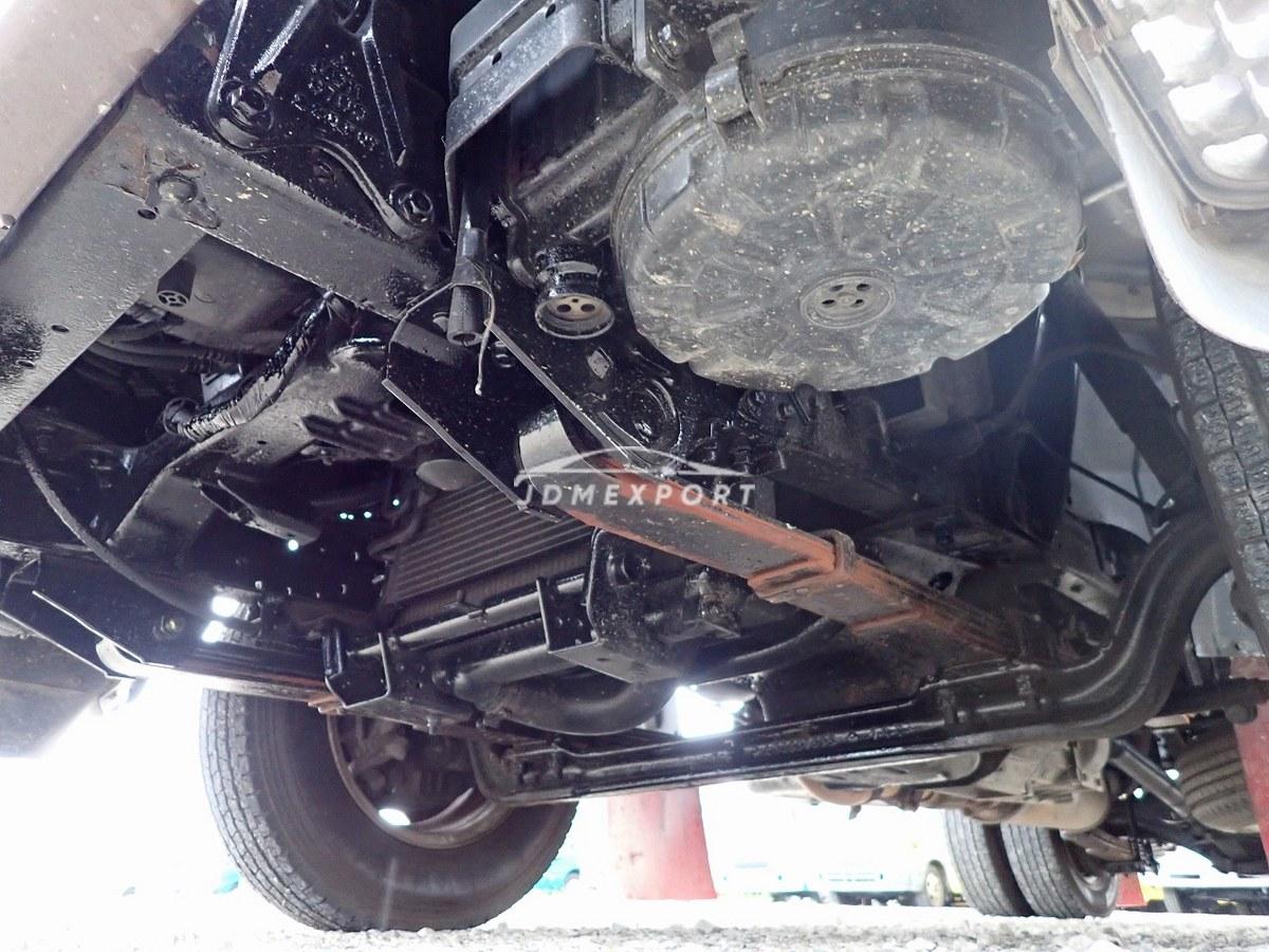 Mitsubishi Fuso Canter 2000 thumbnail 15