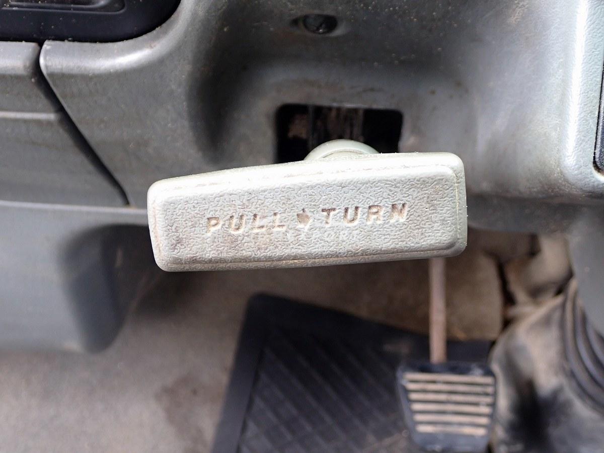 Mitsubishi Fuso Canter 1995 thumbnail 36