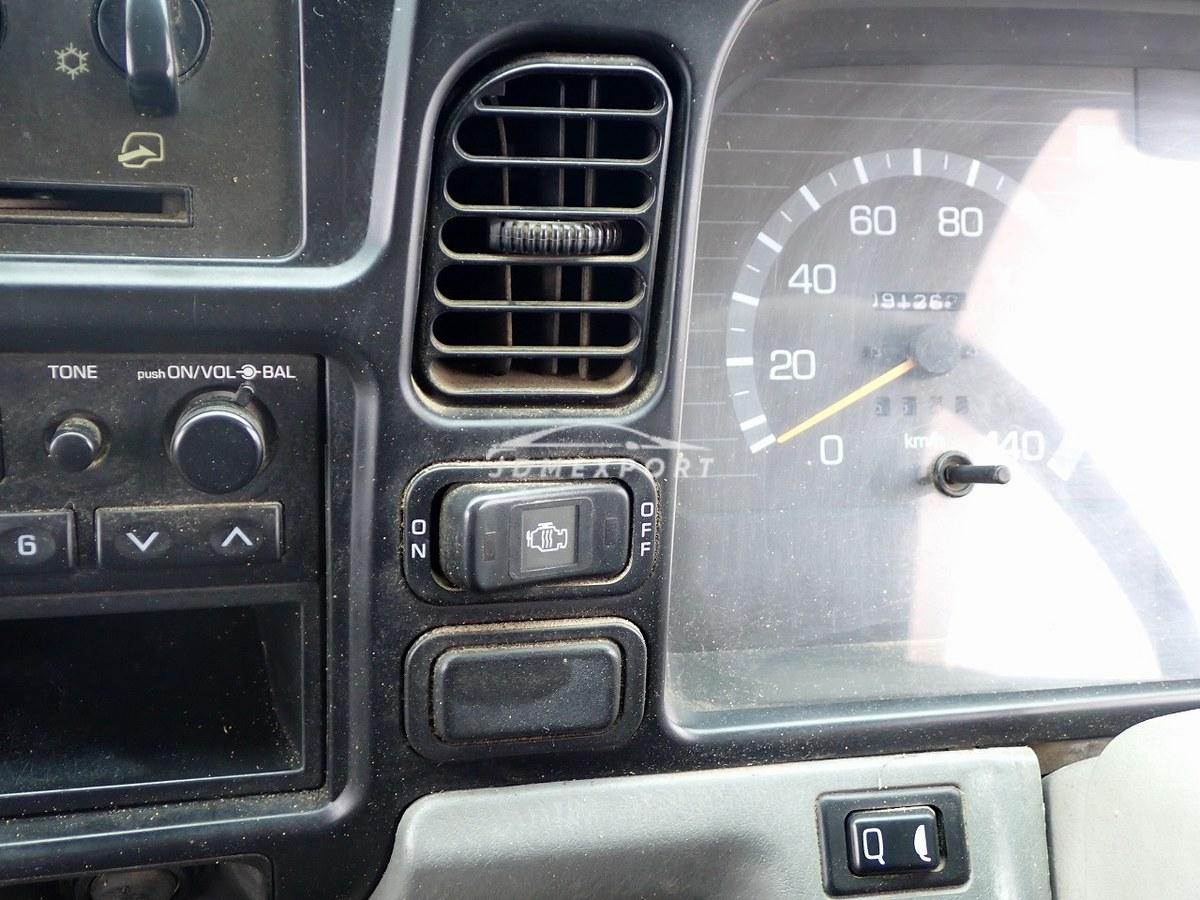 Mitsubishi Fuso Canter 1995 thumbnail 33