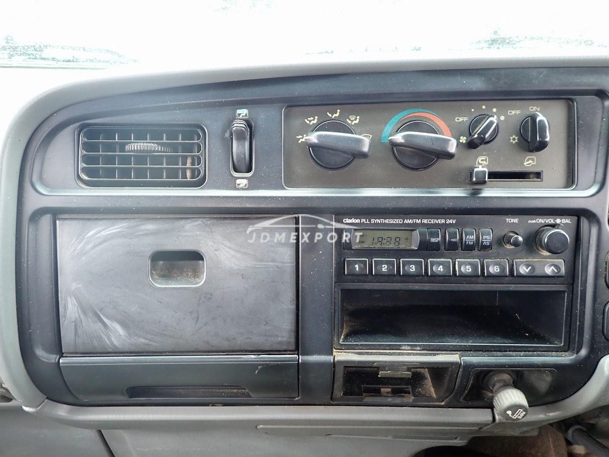 Mitsubishi Fuso Canter 1995 thumbnail 31