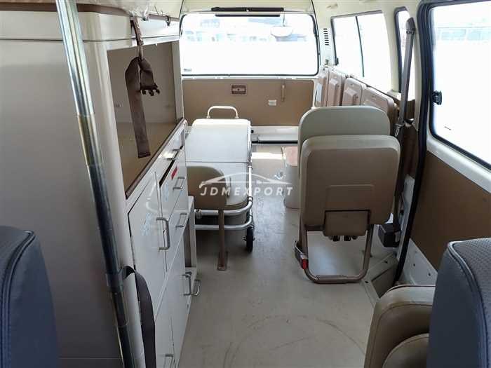 Toyota Hiace Van 1997 thumbnail 16