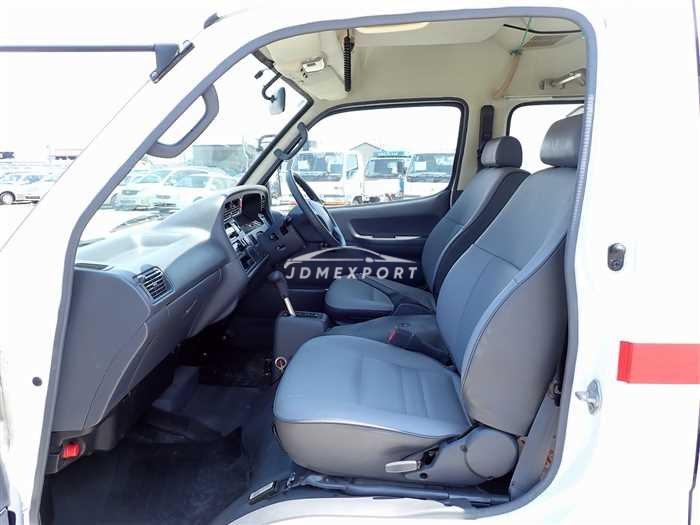 Toyota Hiace Van 1997 thumbnail 14