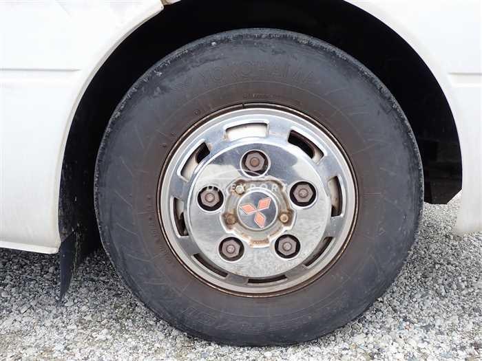 Mitsubishi Fuso Rosa Bus 1994 thumbnail 9