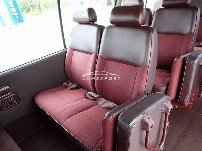 Toyota Hiace Commuter 1993 thumbnail 13