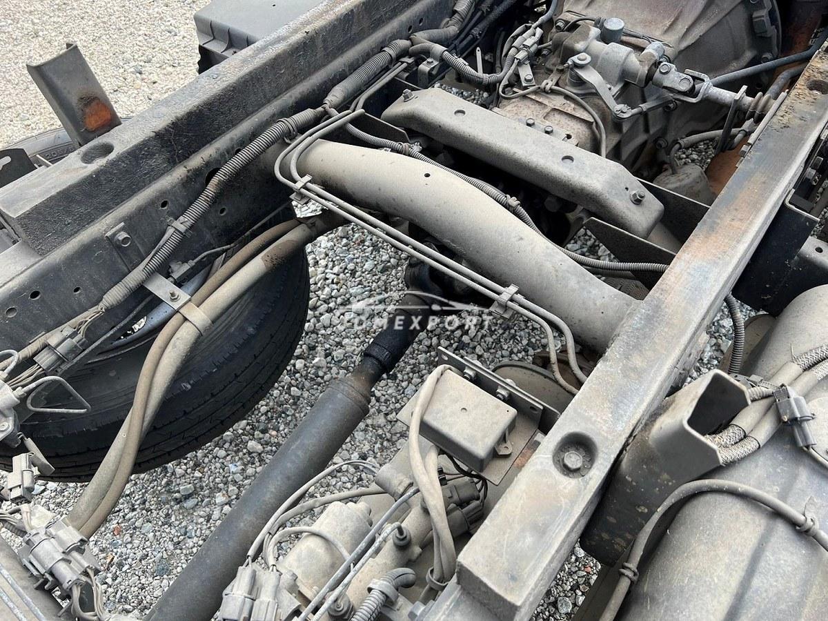 Mitsubishi Fuso Canter 1998 thumbnail 36