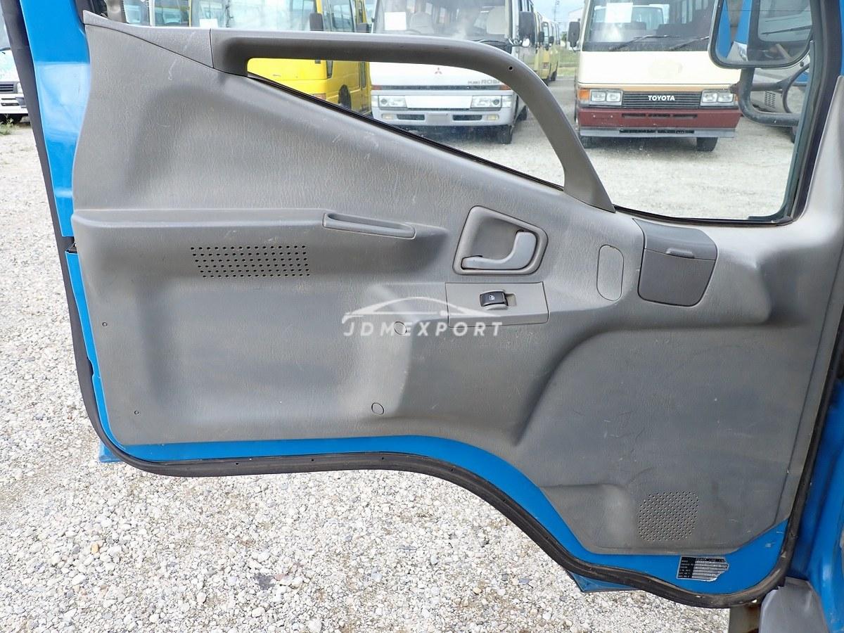Mitsubishi Fuso Canter 1999 thumbnail 46