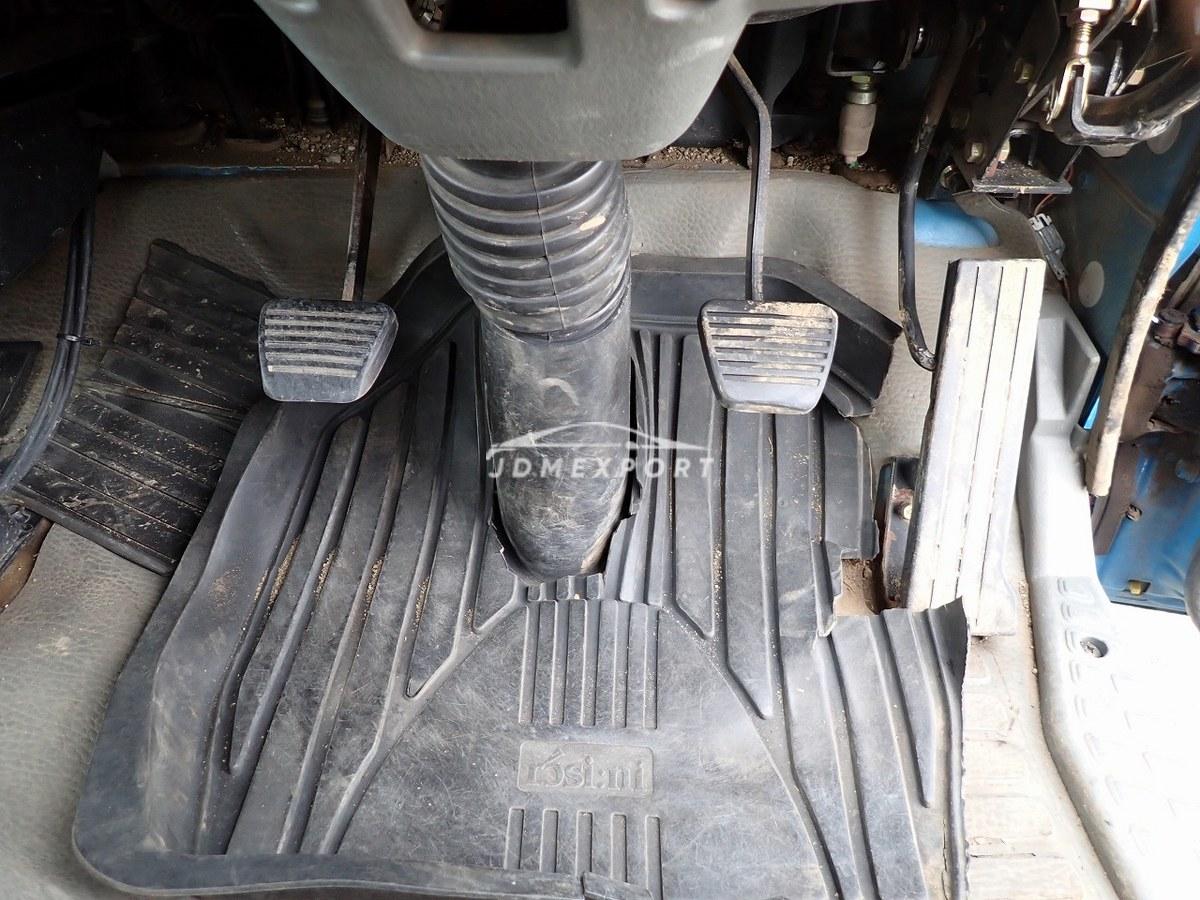 Mitsubishi Fuso Canter 1999 thumbnail 30