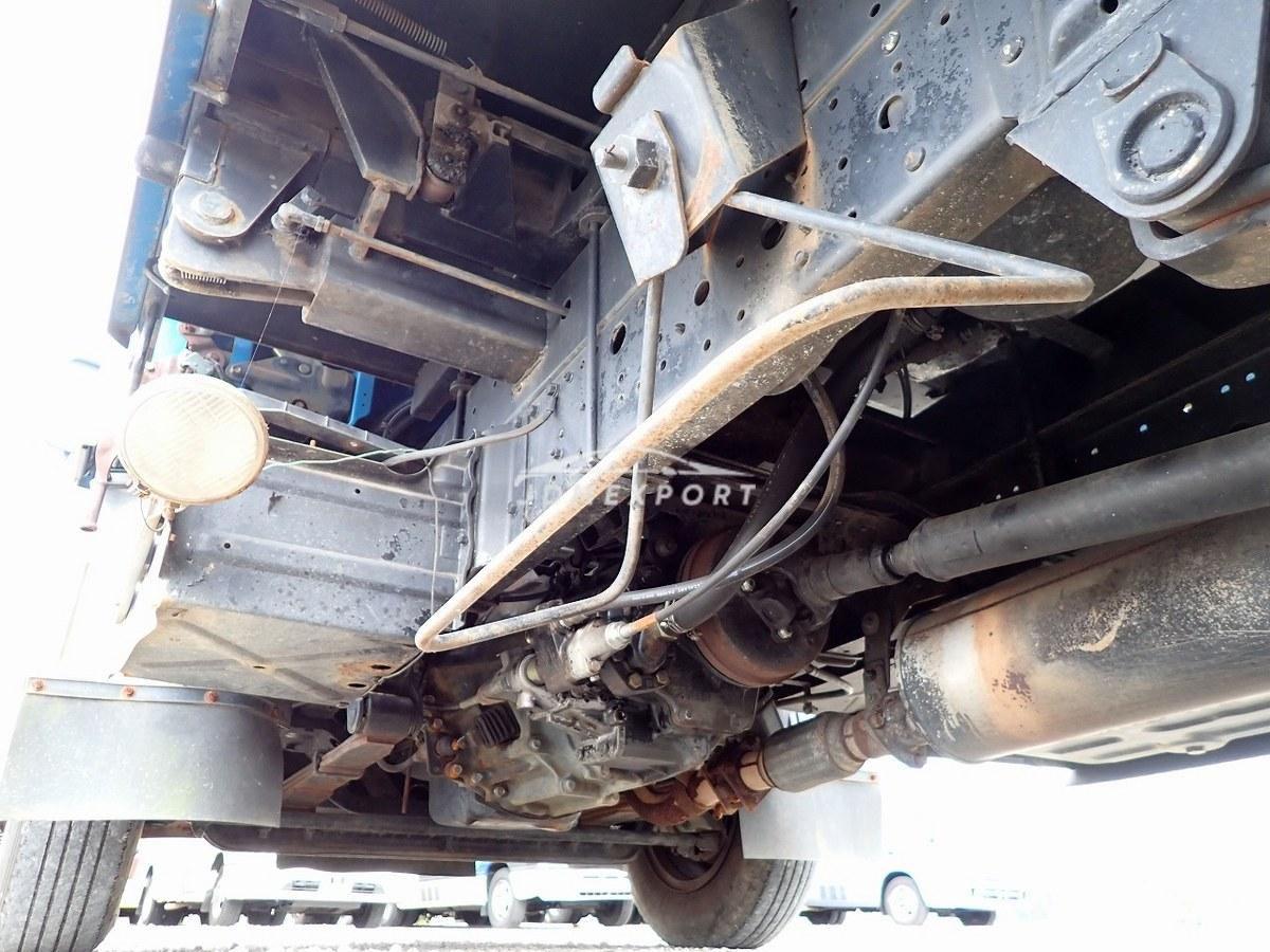 Mitsubishi Fuso Canter 1999 thumbnail 24