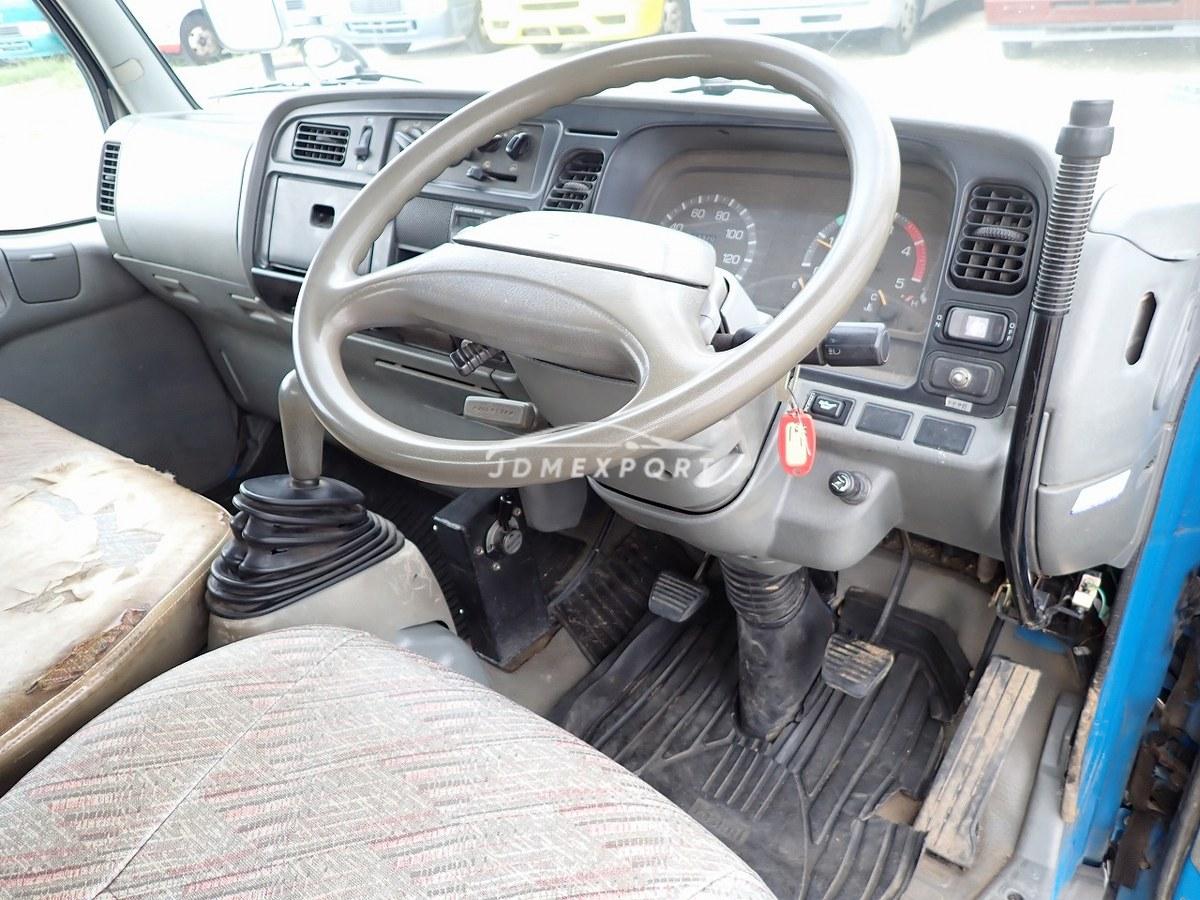 Mitsubishi Fuso Canter 1999 thumbnail 29