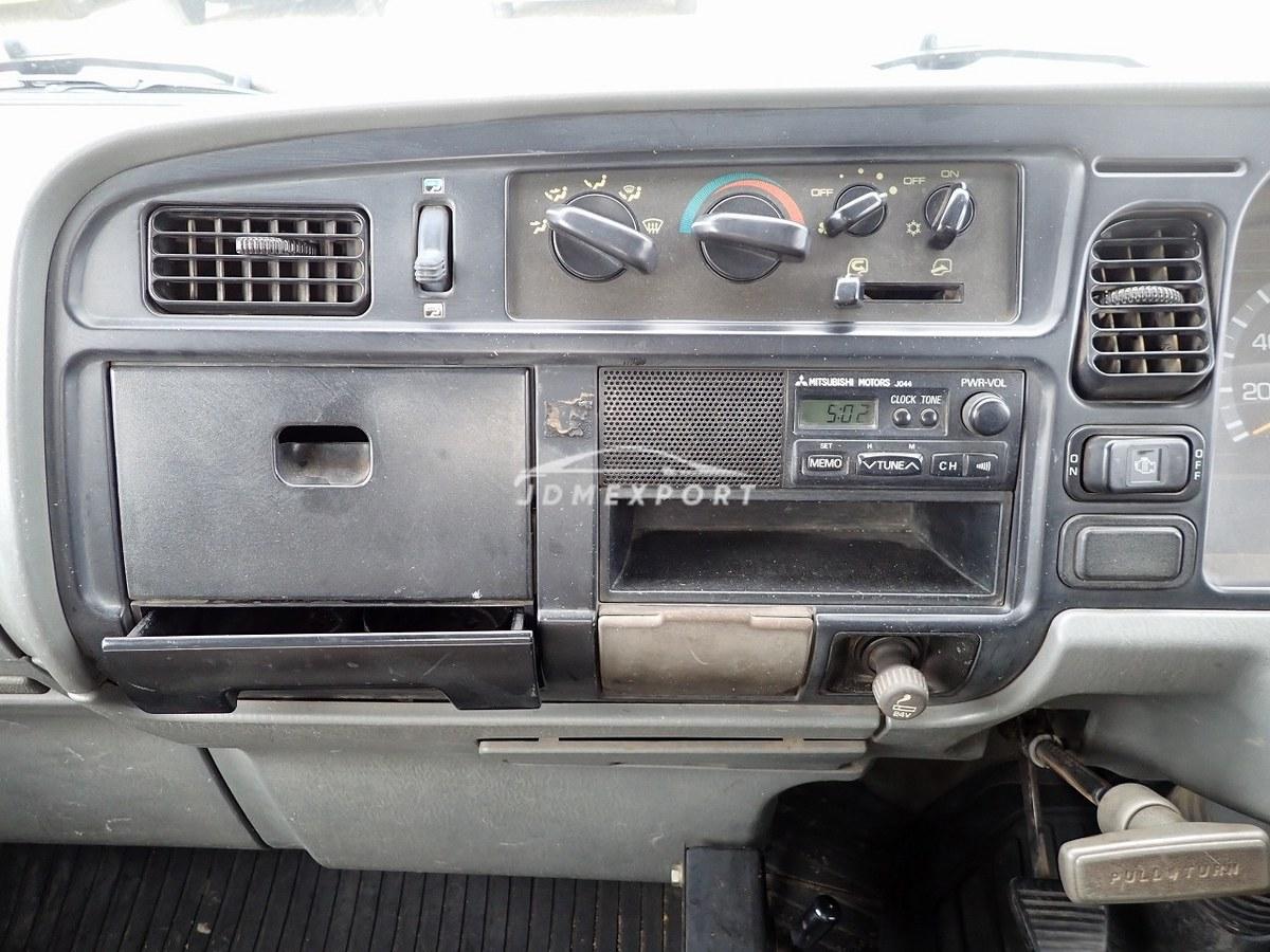 Mitsubishi Fuso Canter 1999 thumbnail 36