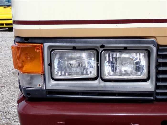 Toyota Coaster 1988 thumbnail 28