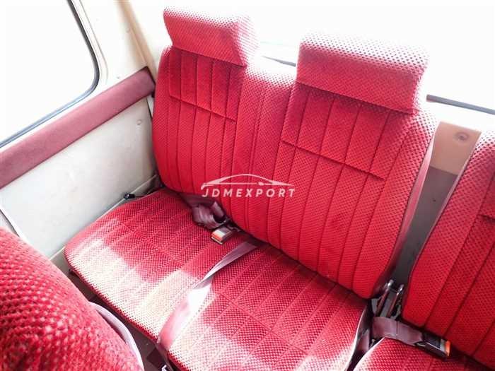 Toyota Coaster 1988 thumbnail 16
