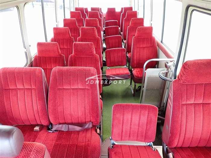 Toyota Coaster 1988 thumbnail 19