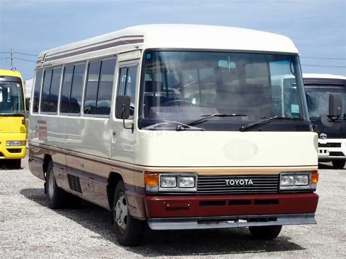 Toyota Coaster 1988 thumbnail 7