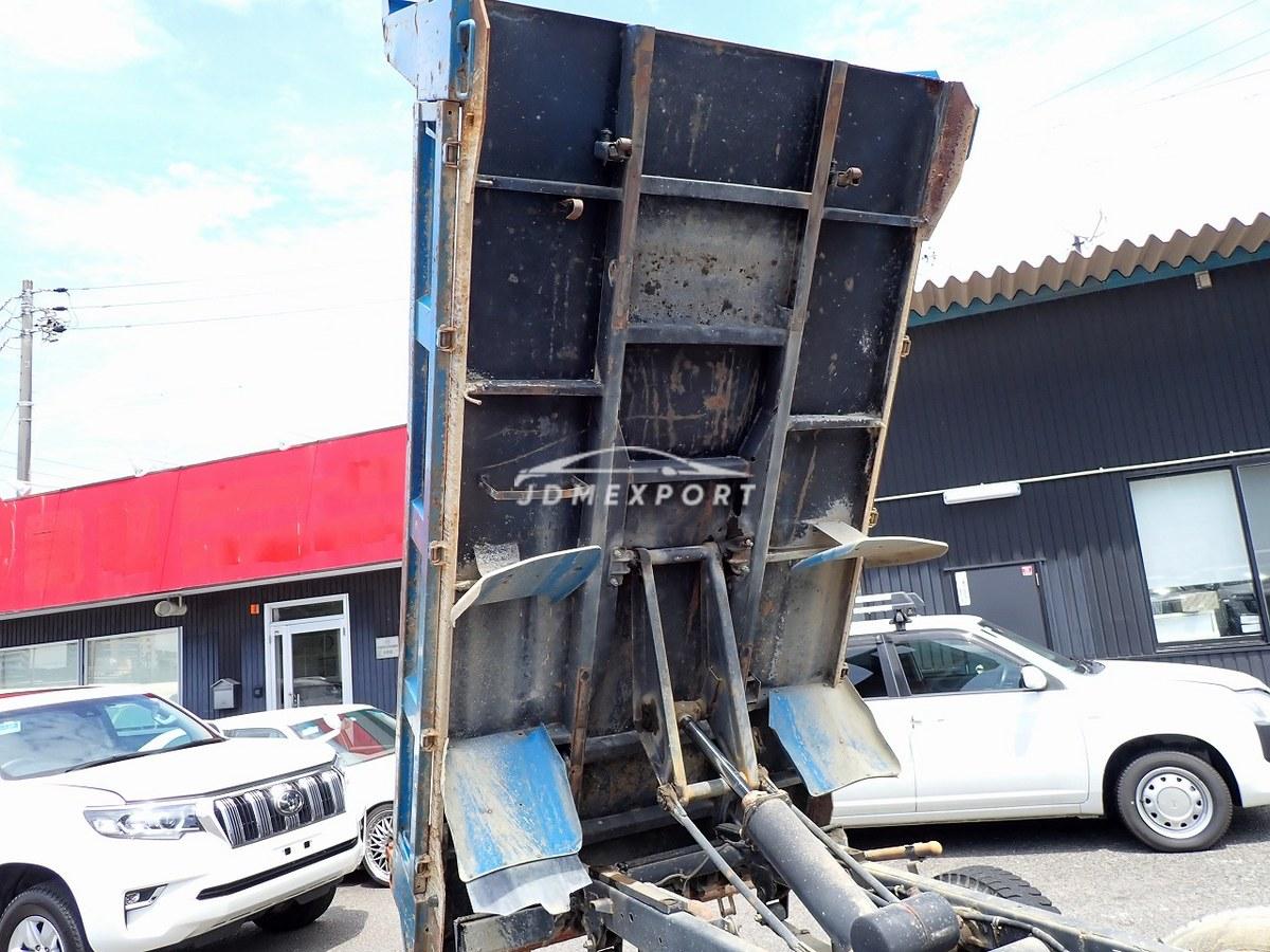 Mitsubishi Fuso Canter 2000 thumbnail 36