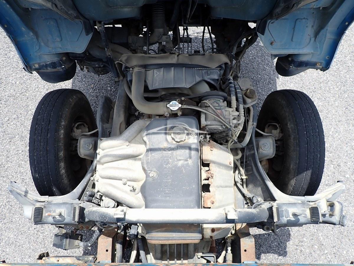 Mitsubishi Fuso Canter 2000 thumbnail 42