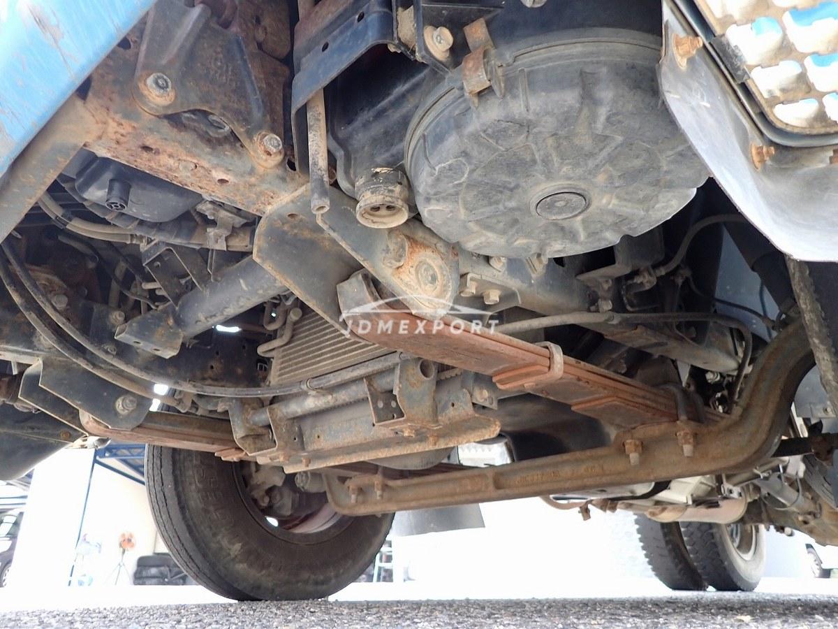 Mitsubishi Fuso Canter 2000 thumbnail 54