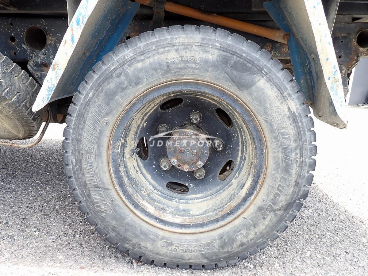 Mitsubishi Fuso Canter 2000 thumbnail 50