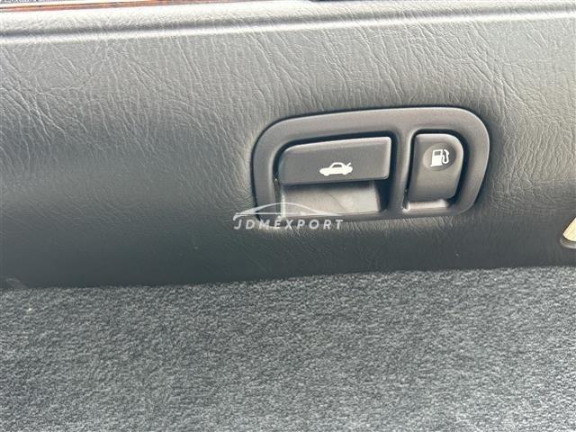 Nissan Gloria Van 1996 thumbnail 13