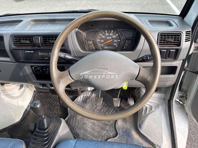 Mitsubishi Minicab Truck 2000 thumbnail 5