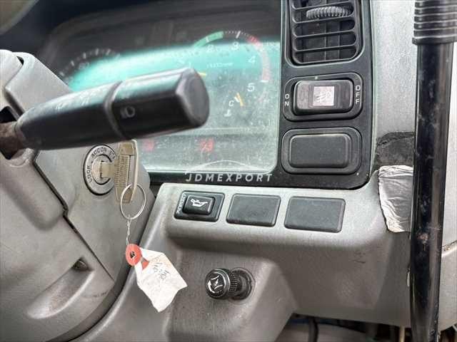 Mitsubishi Fuso Canter 1994 thumbnail 25
