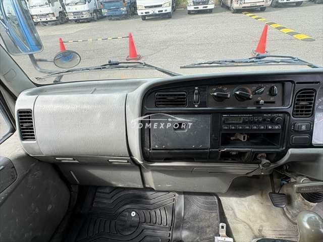 Mitsubishi Fuso Canter 1994 thumbnail 21
