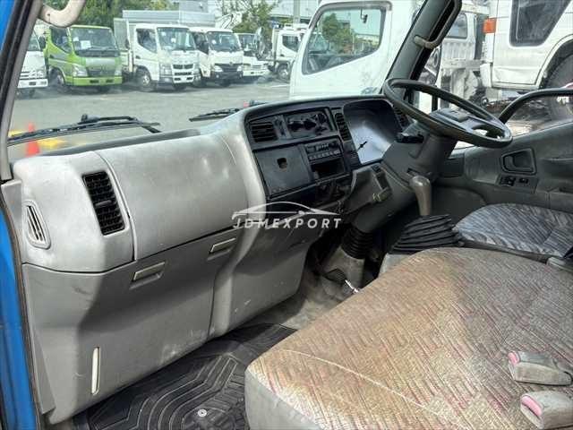 Mitsubishi Fuso Canter 1994 thumbnail 31