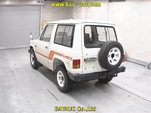 Mitsubishi Pajero 1982 thumbnail 2