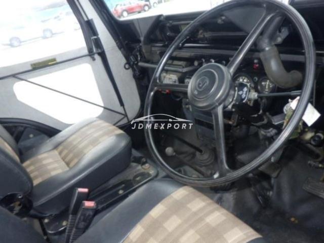 Mitsubishi Jeep 1997 thumbnail 4