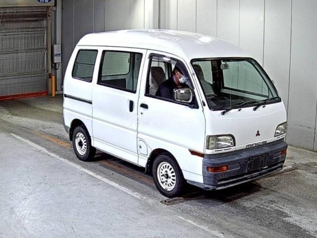 Mitsubishi Minicab Van 1998
