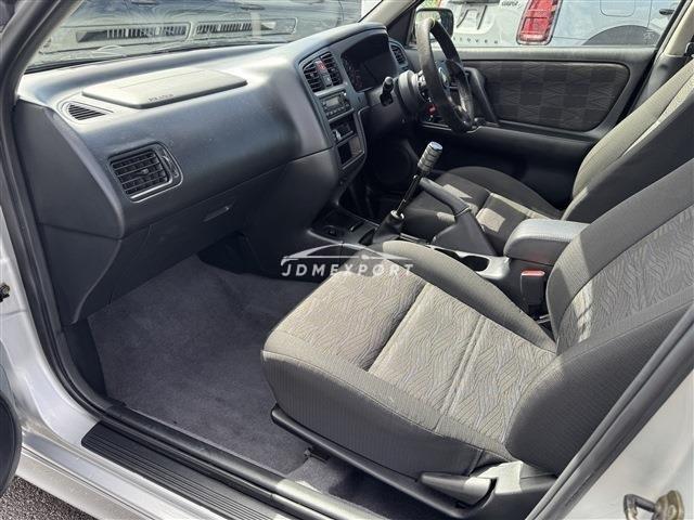 Nissan Primera 1999 thumbnail 23