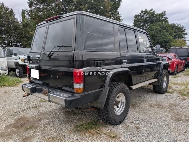 Toyota Land Cruiser 70 1994 thumbnail 2