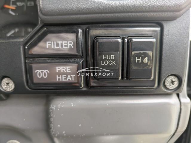 Toyota Land Cruiser 70 1994 thumbnail 17