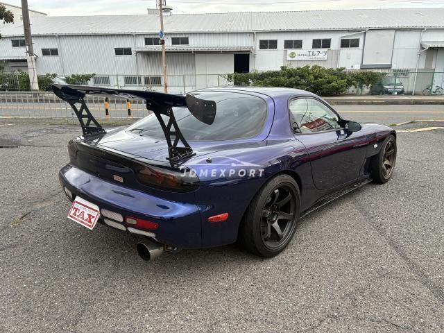 Mazda RX-7 2000 thumbnail 2